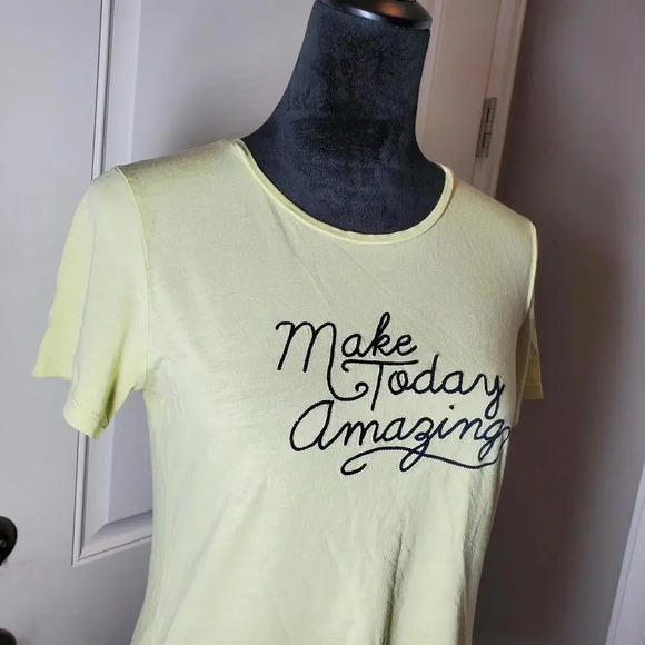 Banana Republic Yellow "Make Today Amazing" T-Shirt Size XS - Picture 6 of 10